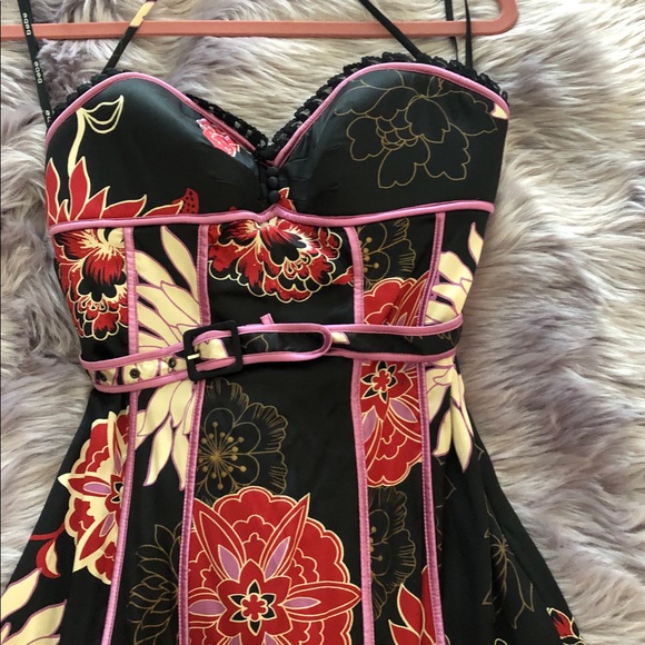 Dress - Picture 3 of 5